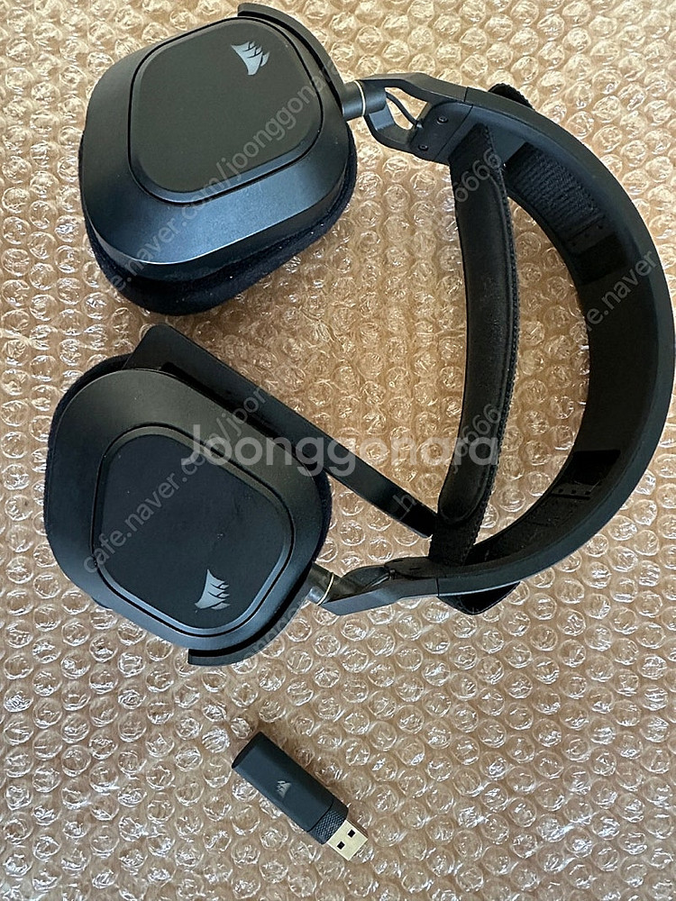 커세어 HS80 게이밍 무선 헤드셋 블랙 판매 합니다....--0