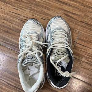 아식스 젤카야노14 크림 블랙