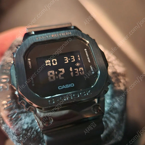 지샥 GM-5600UB-1DR 주우재시계 판매