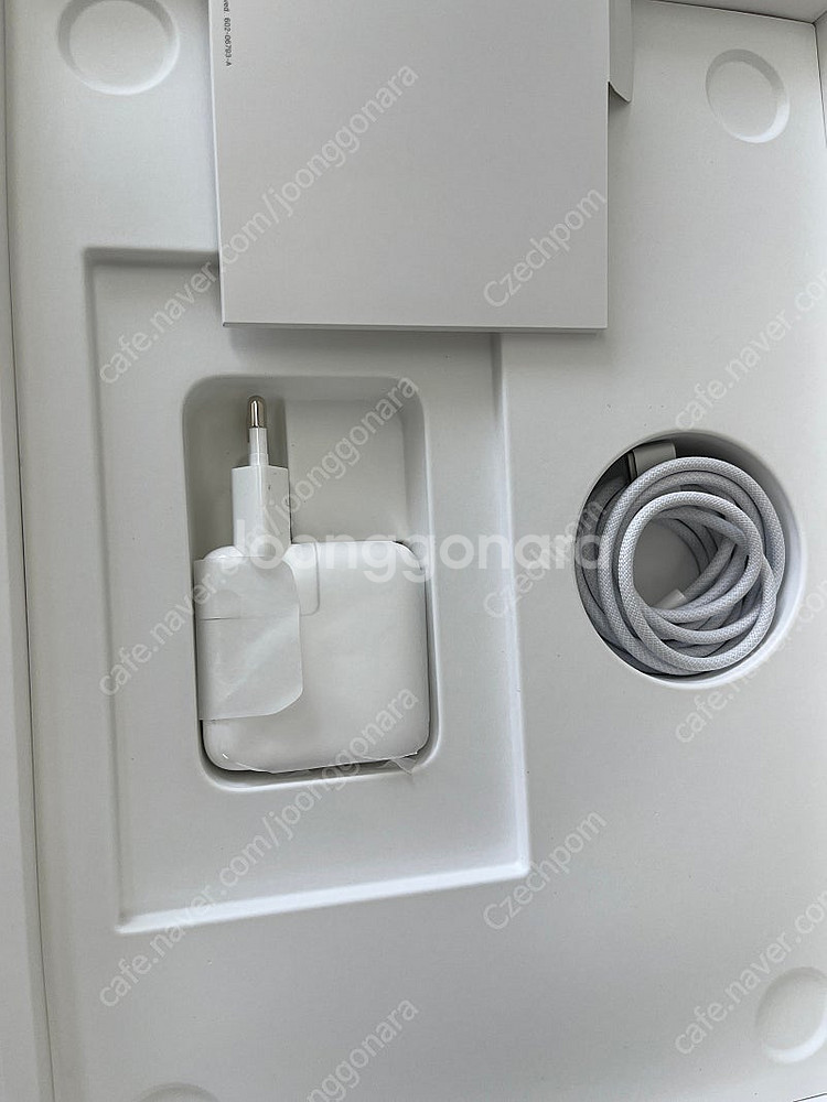 [풀박스/상태최상] 맥북에어 M3 (16GB/256SS--7