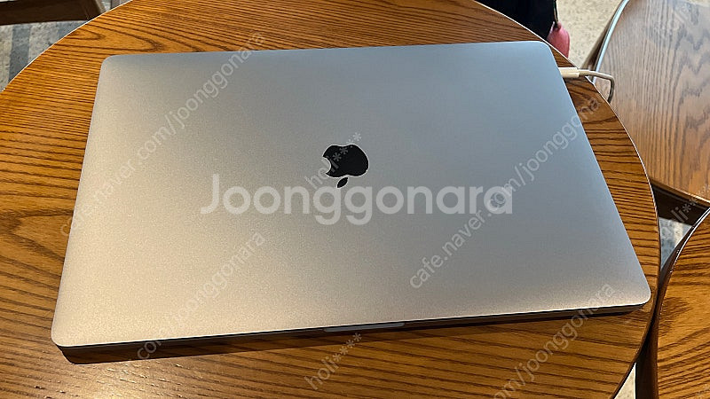 맥북 프로 16인치 16gb/512gb 풀박 (2019...--0