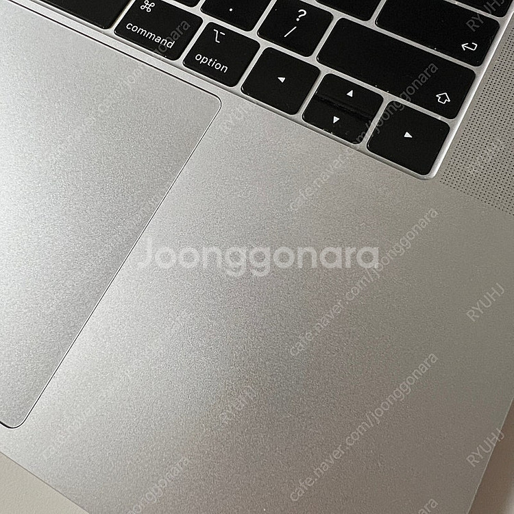 맥북 프로 2018 15인치 16GB 512기가--2