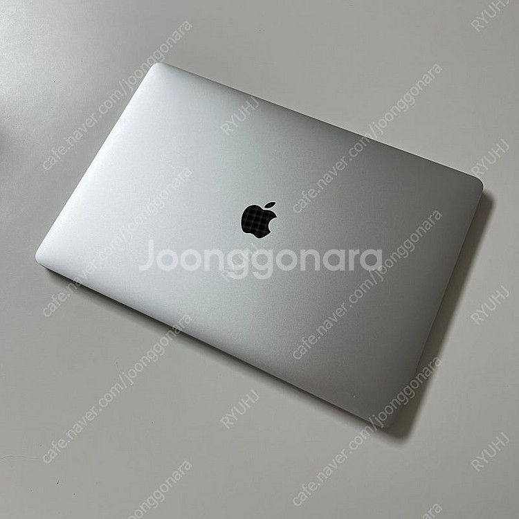 맥북 프로 2018 15인치 16GB 512기가--4