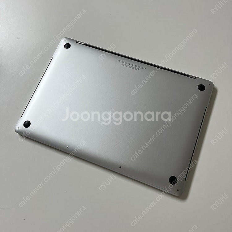 맥북 프로 2018 15인치 16GB 512기가--5