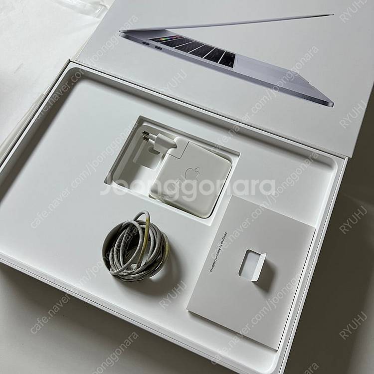 맥북 프로 2018 15인치 16GB 512기가--8