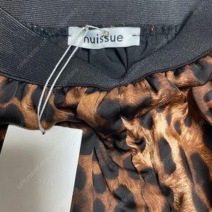 누이슈 nuissue 레오파드 스커트
