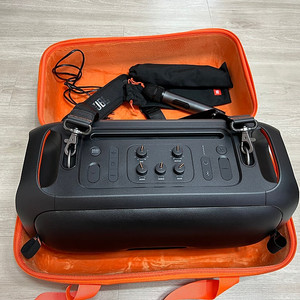 JBL PARTYBOX ON THE GO 파티박스온더고 블루투스 스피커 새상품급 팝니다.(전용하드케이스 포함)