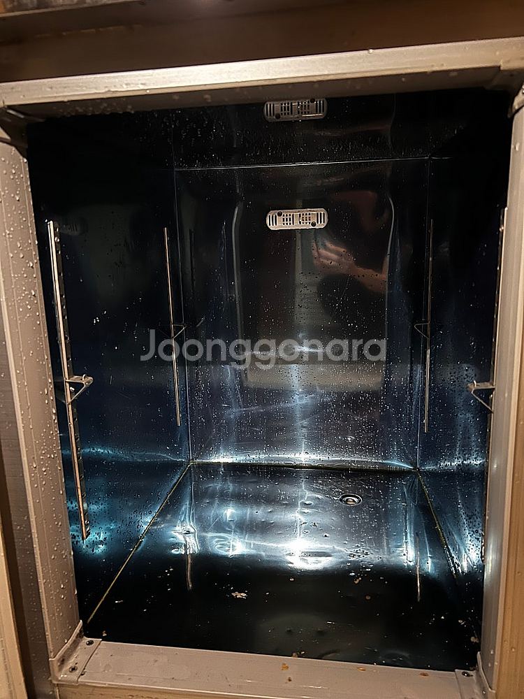 그랜드우성 테이블 냉장고 판매합니다.--2