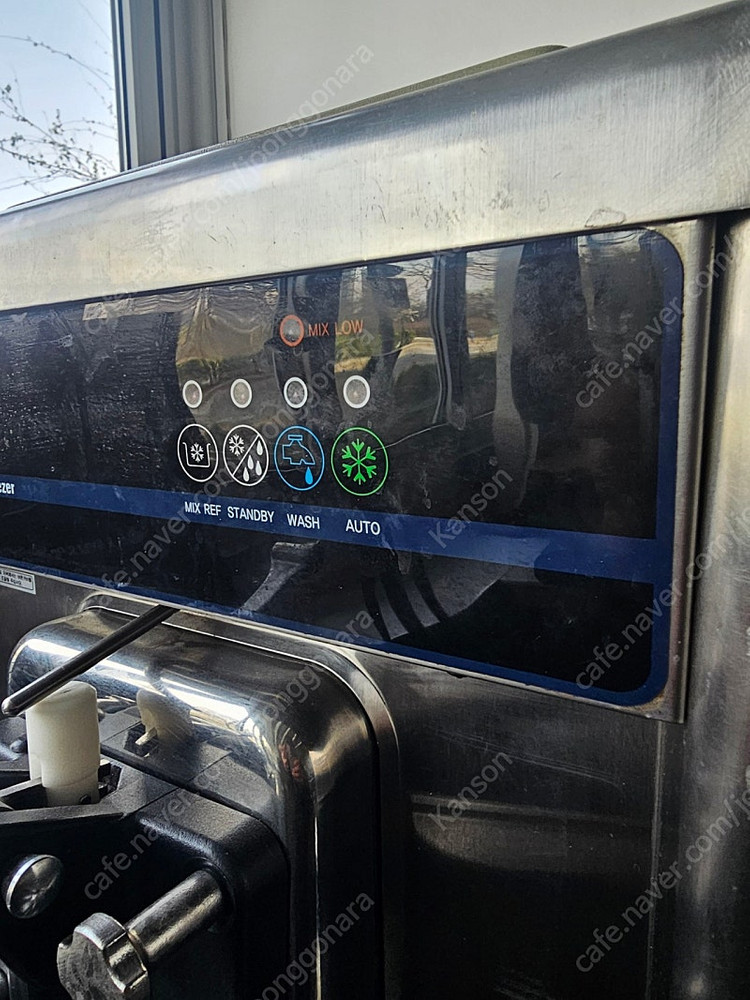 업소용 소프트아이스크림 기계 머신 급매 팝니다--1