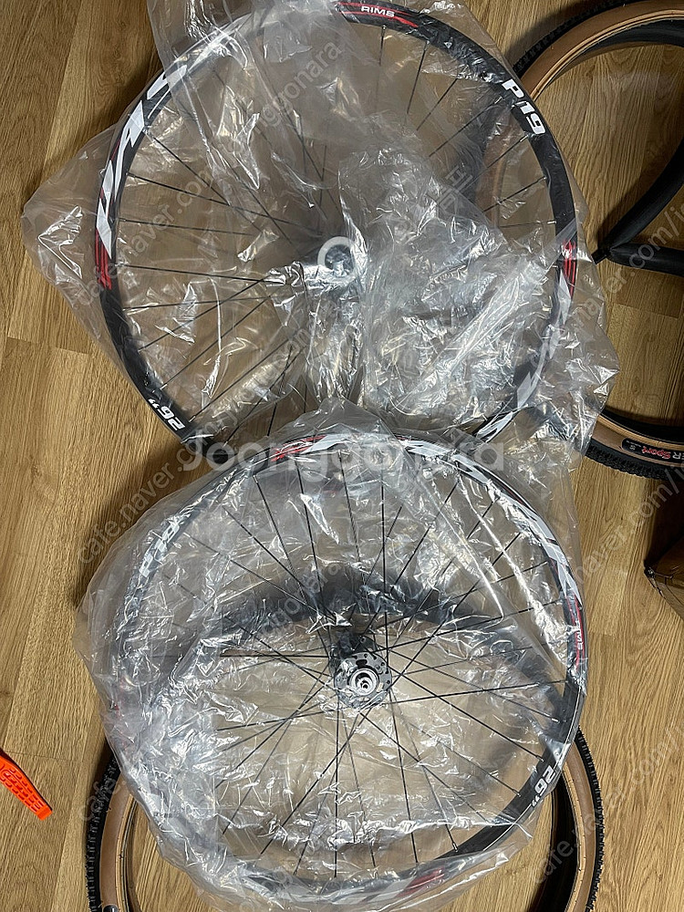 MTB 자전거휠 26인치 팝니다--5