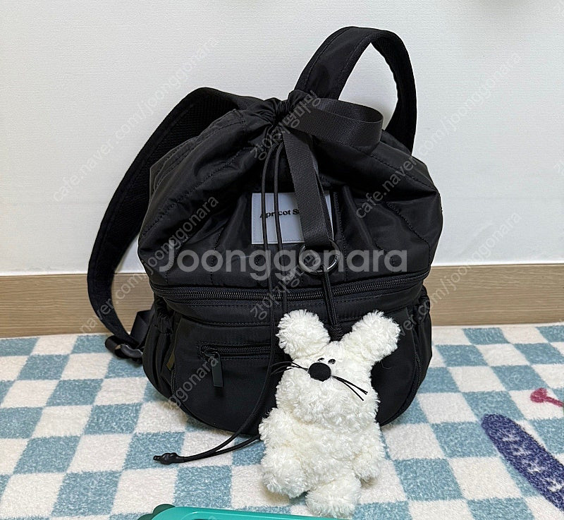 아프리콧 스튜디오 백팩 블랙+마스콧키링 세트--0
