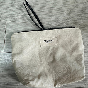 보웬 샤넬 파우치