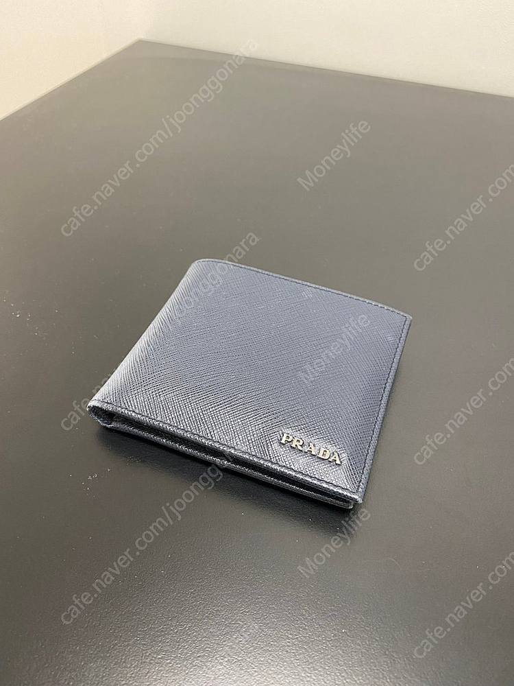 프라다 사피아노 남성 반지갑 저렴하게 판매합니다. 이미지