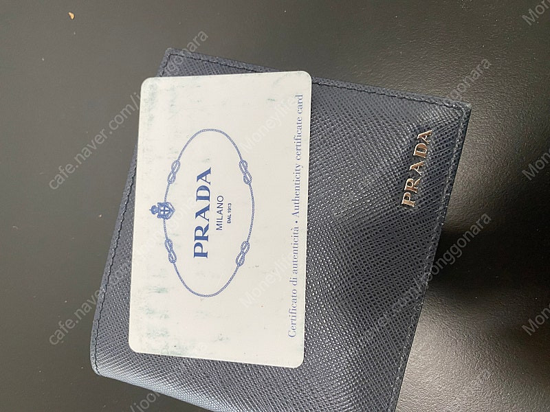 프라다 사피아노 남성 반지갑 저렴하게 판매합니다. 이미지
