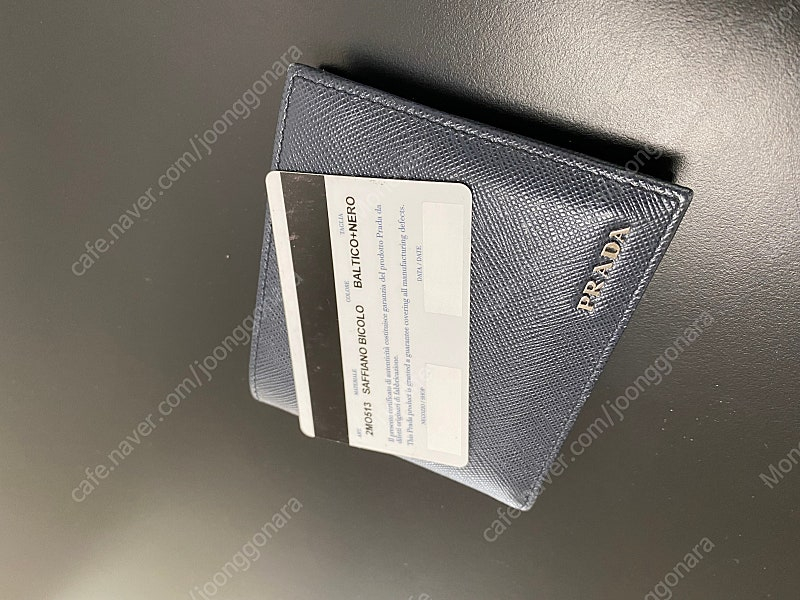 프라다 사피아노 남성 반지갑 저렴하게 판매합니다. 이미지