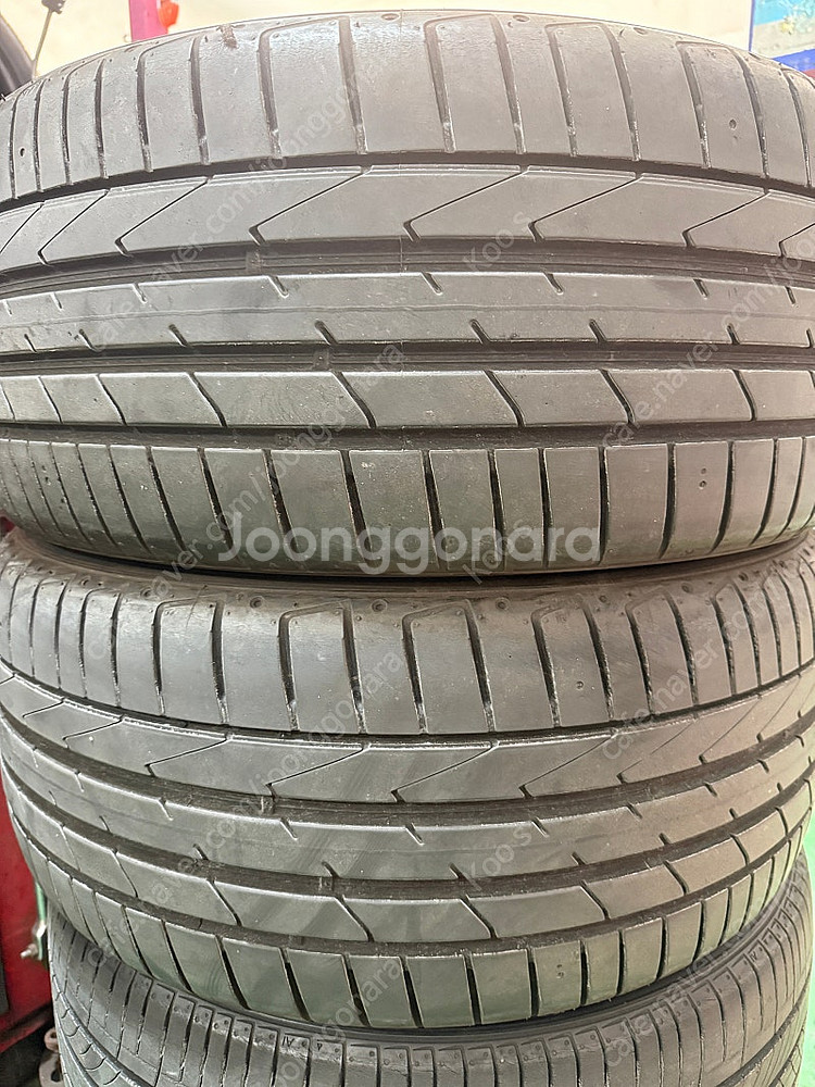 245 40 18 한타EVO2 2개 팝니다--2