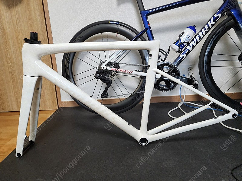 가격인하) 에스웍스 타막 SL8 듄화이트(54) 프레임셋 팝니다.--1