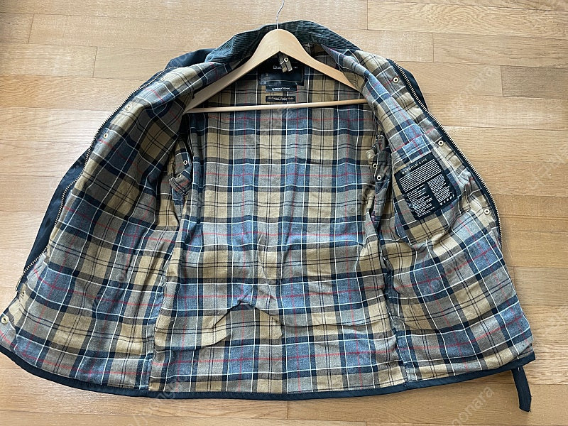 바버 인터네셔널 A7 왁스 자켓 38 사이즈--3