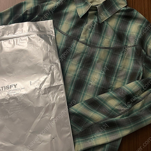 Satisfy river shirts(Paf,On running,디스트릭트비젼)