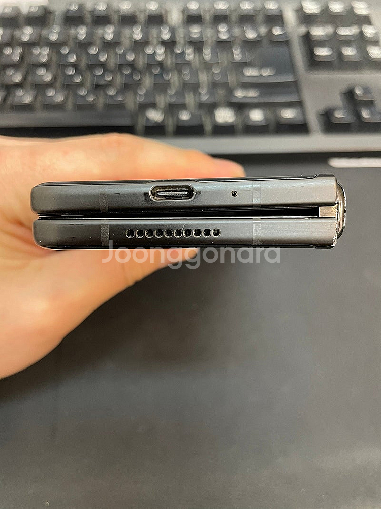 갤럭시Z폴드3 블랙 256GB 무잔상 상태좋은 중고32...--6