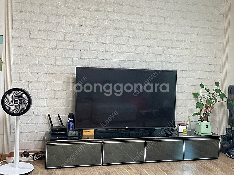 LG 55인치 울트라 HD 스마트 TV--5