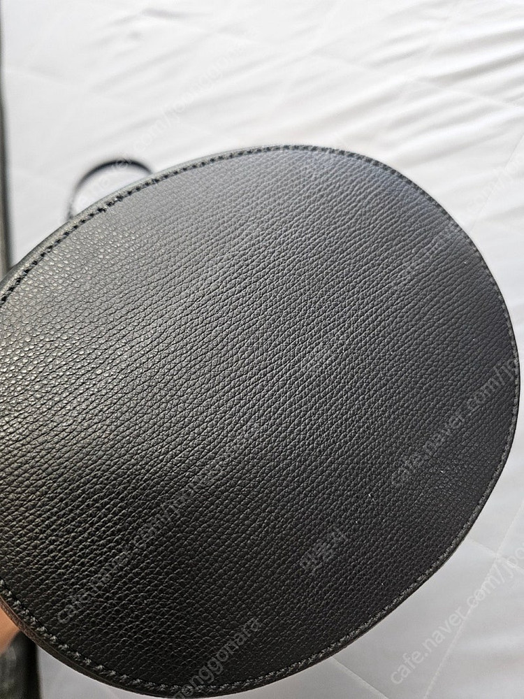 버버리 헤이마켓 론 블랙--4