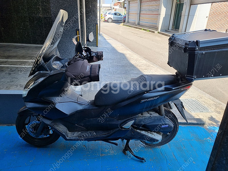 Pcx 22년 4만키로 팝니다--3