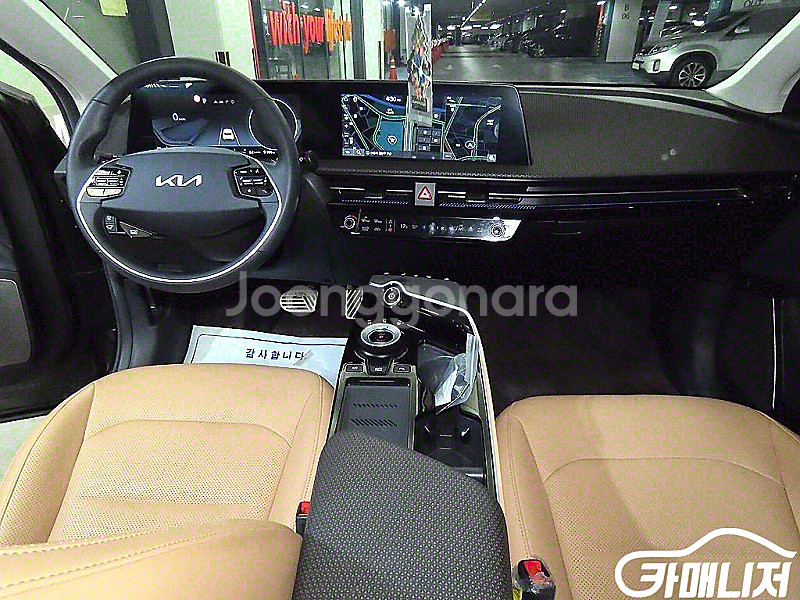 [기아]EV6 롱레인지 AWD 어스 2022 년 전기 중고차 전액할부 중고차리스 중고차수출--1