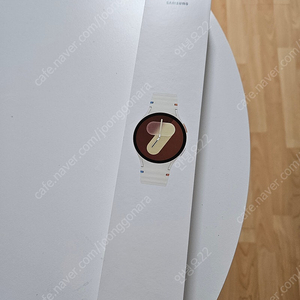 갤럭시 워치7 크림 40mm 박스풀 + 메탈 스트랩