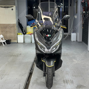 19년식 PCX 판매