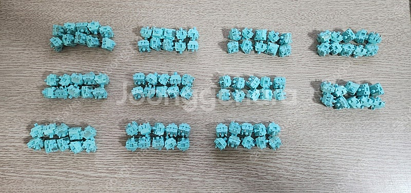 청주 ktt 저소음 바다축 스위치 110개 미사용 팝니다--0