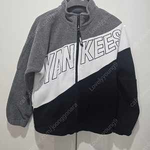 mlb키즈 플리스자켓 130사이즈. 중고