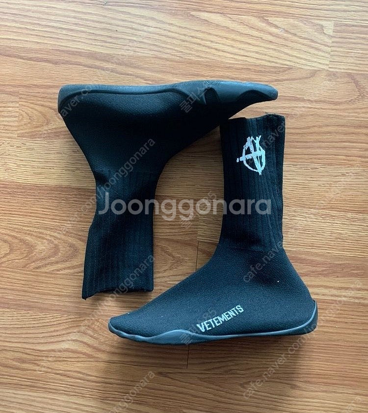 베트멍 VETEMENTS 삭스러너 스니커즈 Sock S...--0