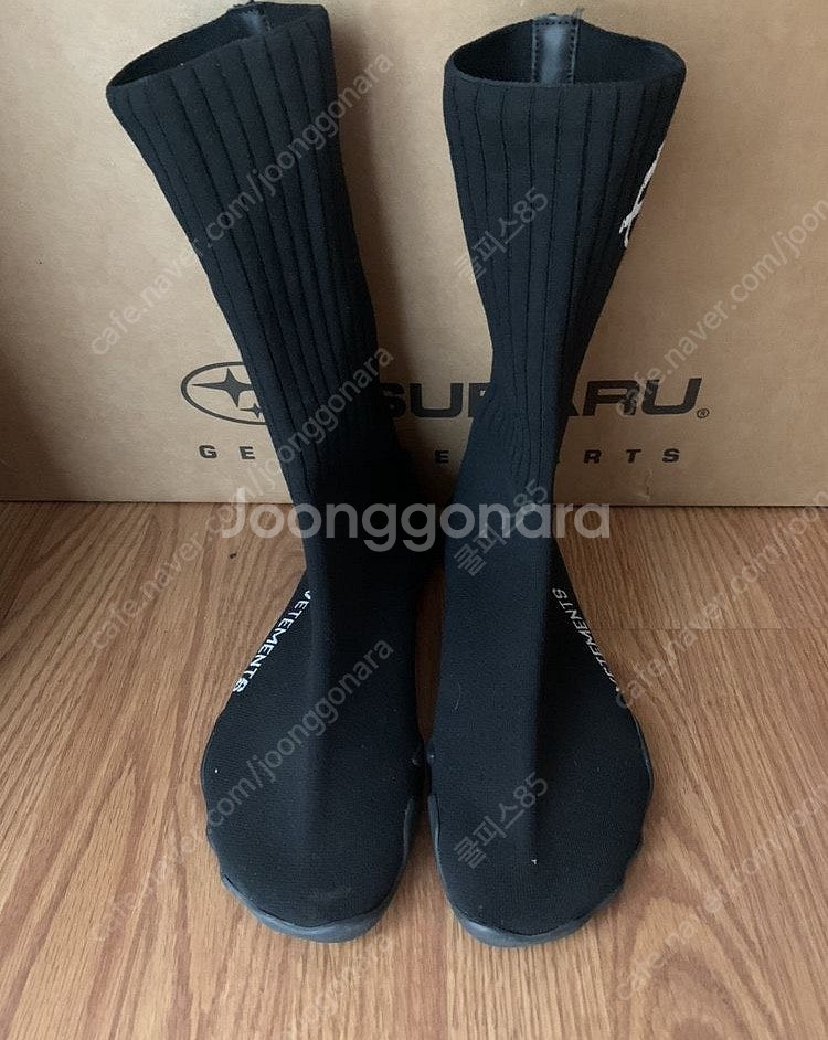 베트멍 VETEMENTS 삭스러너 스니커즈 Sock S...--1