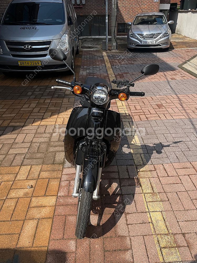 혼다 슈퍼커브 2023년식 110 cc 블랙 팝니다--1
