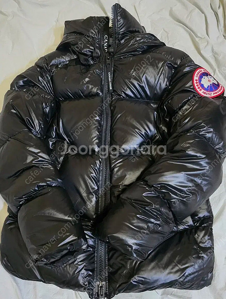 캐나다구스 크로프톤 푸퍼 판매합니다--0