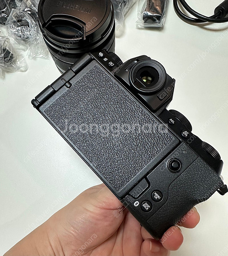 후지 x-s20 xf18-55 번들렌즈 팝니다.--5