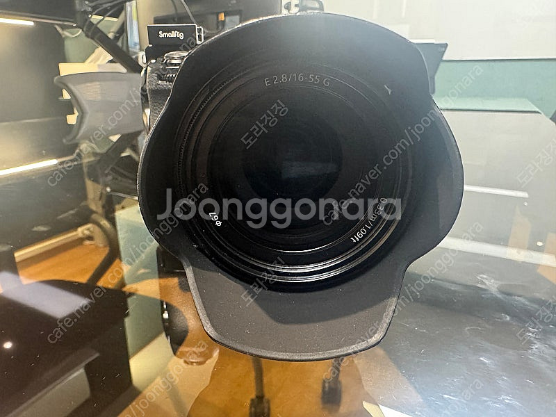 소니 F16-55G e마운트 렌즈 판매합니다.--2
