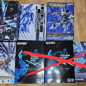 메탈빌드 스트라이크 프리덤,데스티니 팝니다