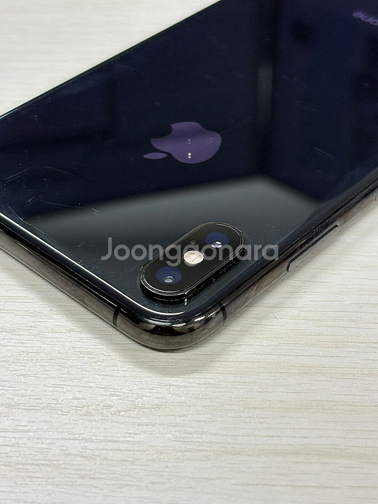 아이폰XS MAX 블랙색상 256용량 액정상태 너무좋은 단말기 30만 판매합니다--4