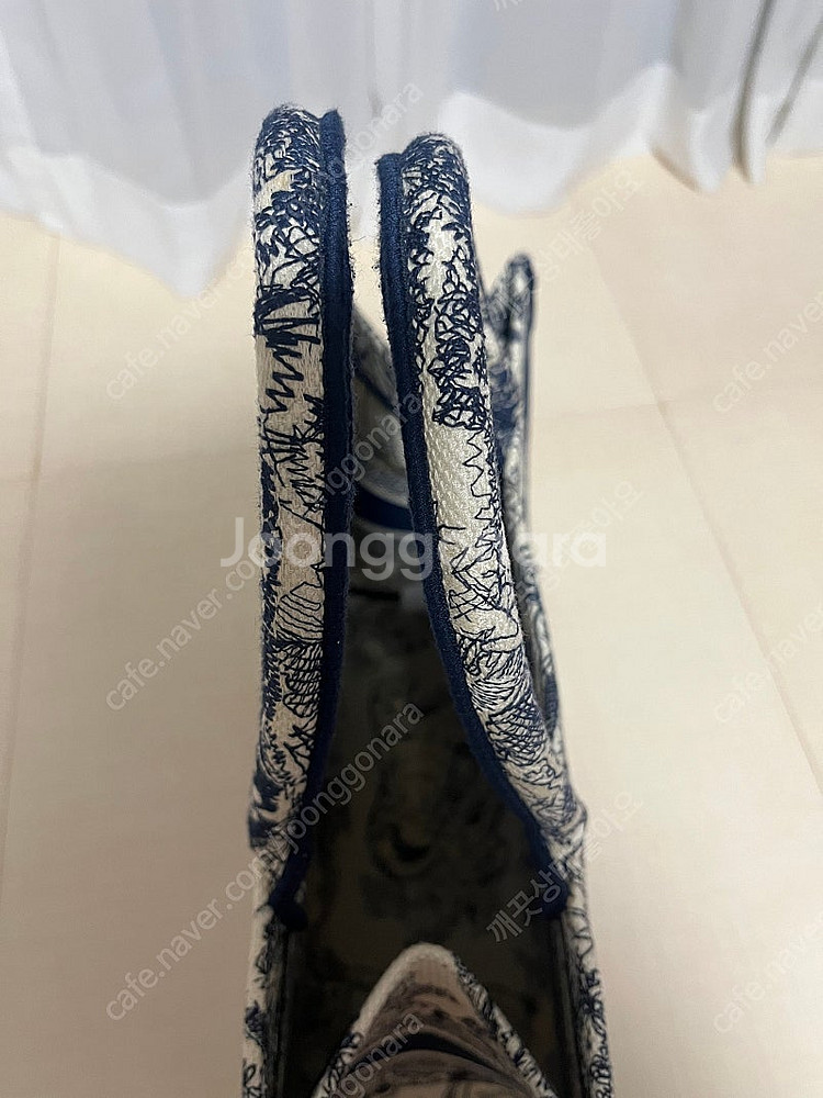 디올 가방 내놓아요~--3