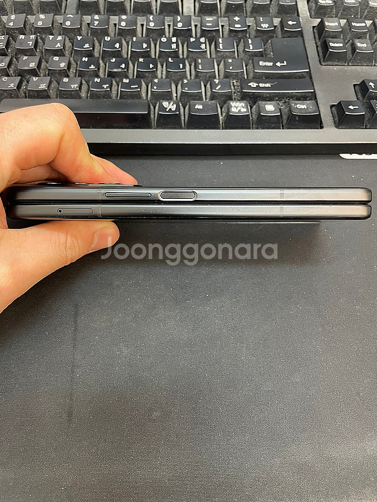 갤럭시Z폴드3 블랙 256GB 무잔상 상태좋은 중고32...--5