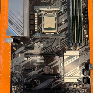 인텔 9700k + 기가바이트 z390