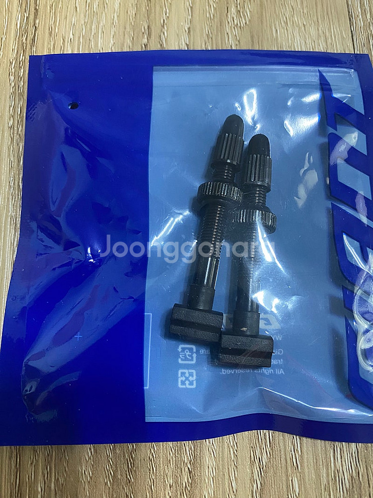 자이언트 정품 튜브리스 밸브 40mm--1