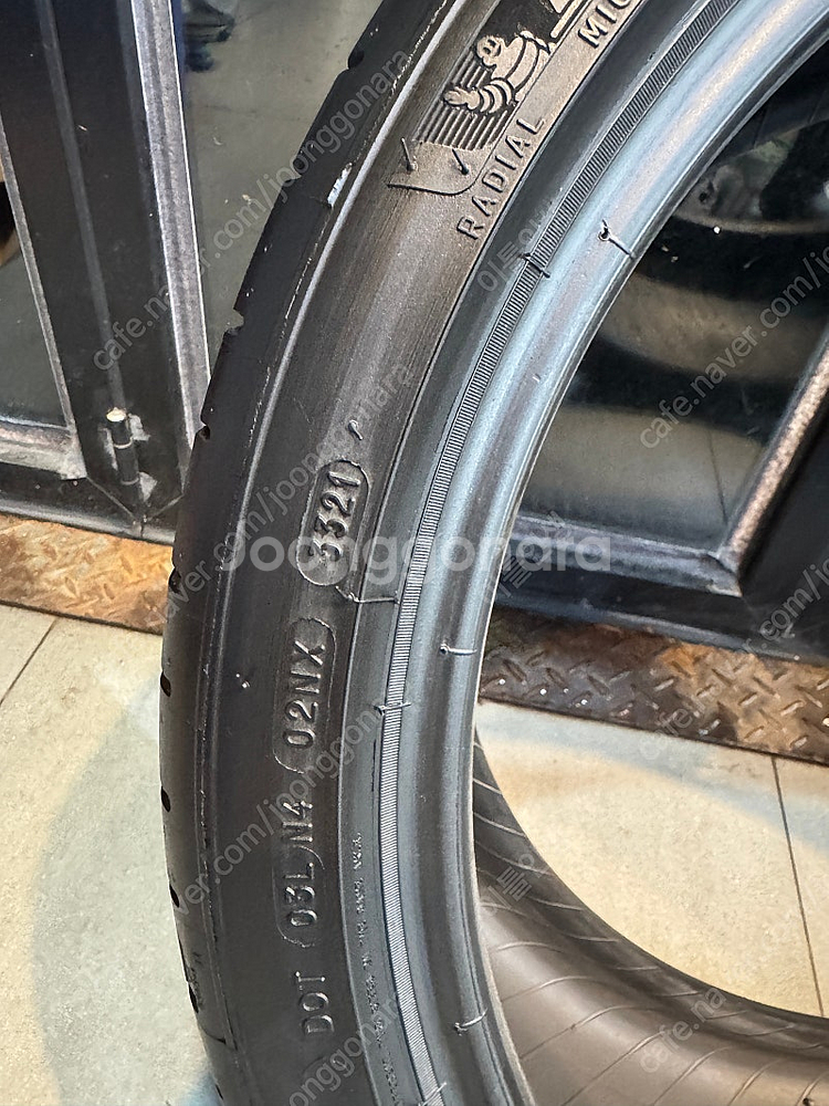 미쉐린 255 35 19 psas4 2본 판매합니다.--2