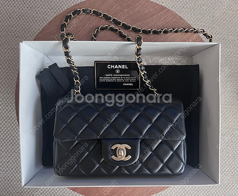 샤넬 뉴미니 플랩백 블랙--0