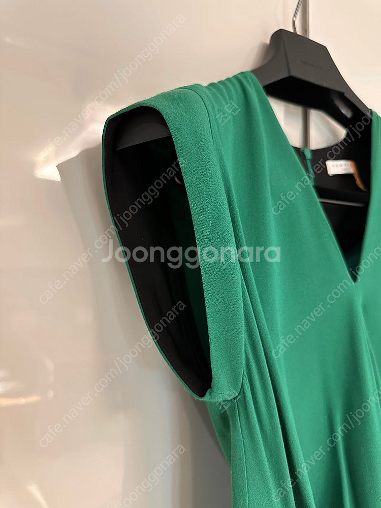 36) 산드로 S/S 점프수트 그린--6