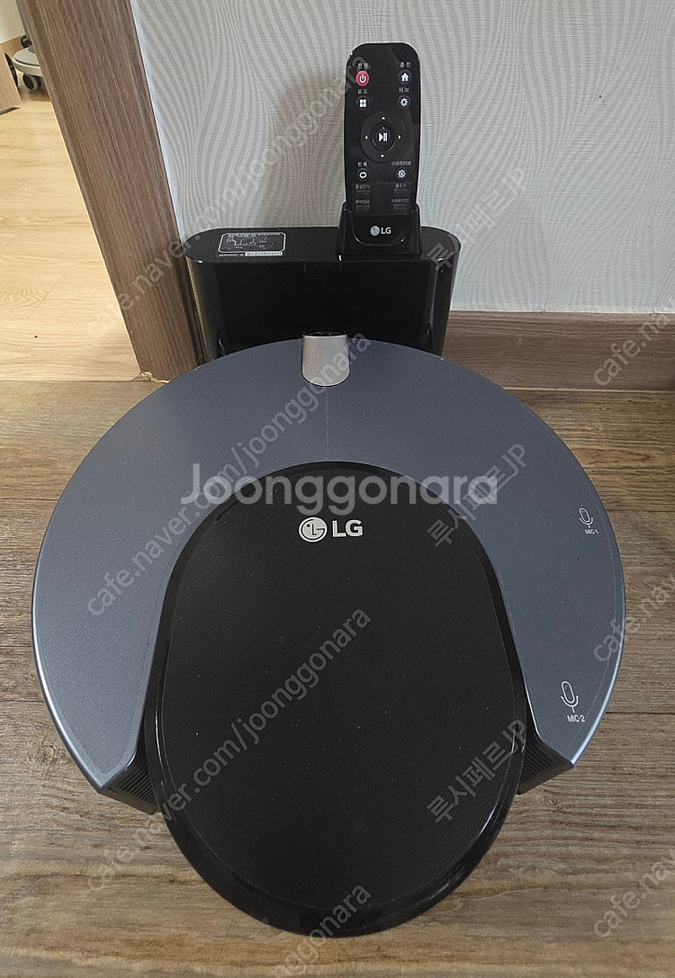 LG 코드제로 M9 물걸레 로봇청소기 팝니다.--0