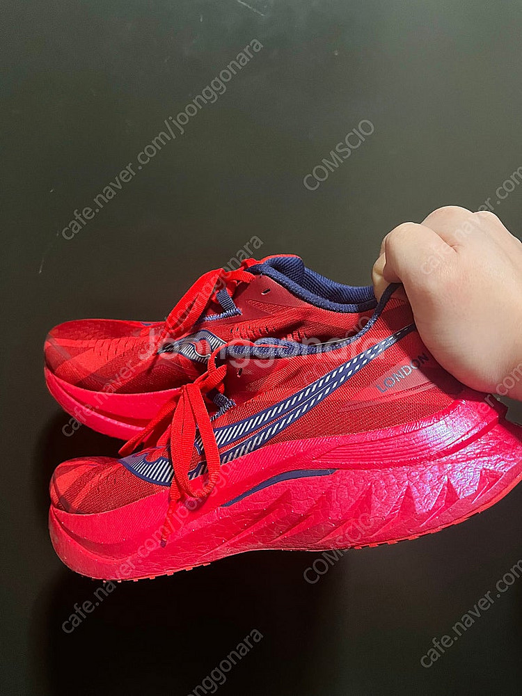 Saucony 써코니 엔돌핀 스피드4 런던 레드 270...--0