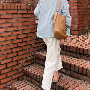 델보 팽데일리 베제탈 구합니다